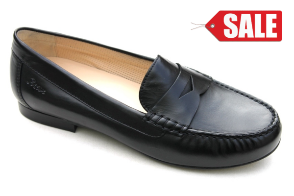 S043 Sioux mocassin “Libisia” zwart leer