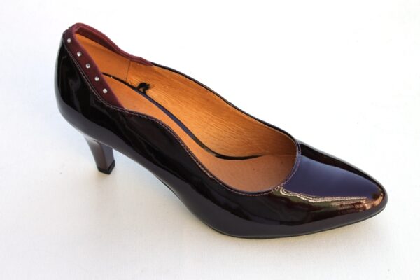 Caprice pump bordeaux lak art. 9-9-22400-29 548