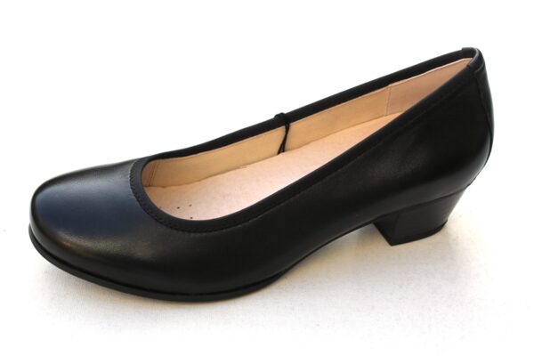 C097 Caprice pump zwart leer