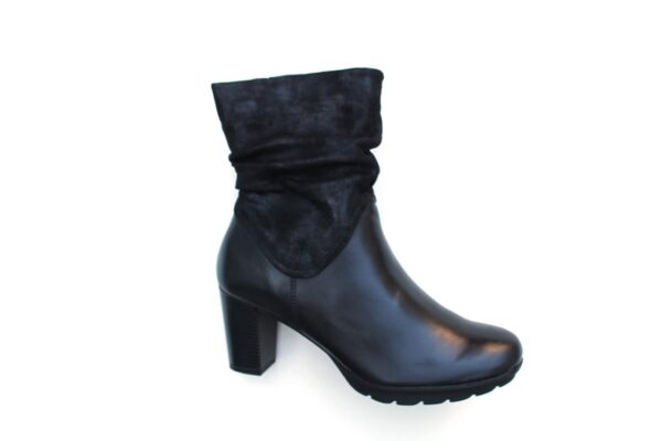 caprice kort laarsje plateau zool zwart leer