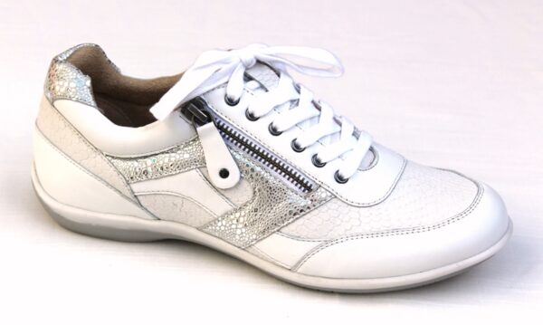 H010 Helioform veterschoen wit leer met zilver combi