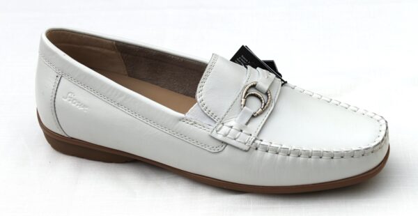 S003 Sioux mocassin “Cobarja-H” wit leer
